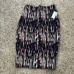 Stylish Pencil Black and White Patterned Skirt